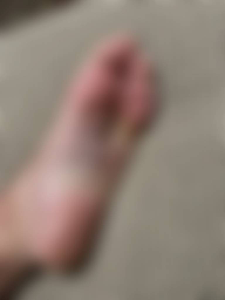 One 🦶