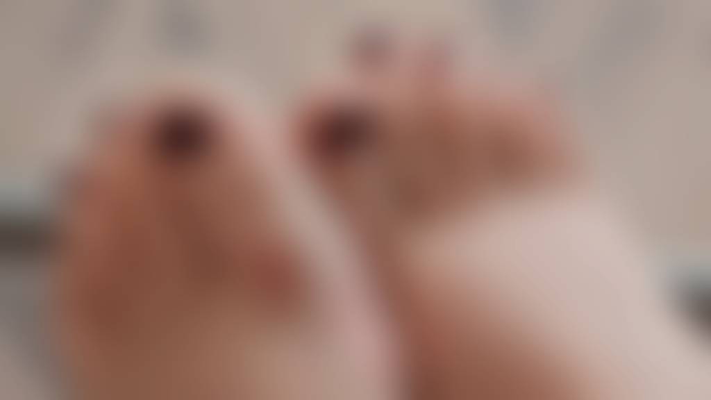 Close up of toes, want to suck these ? X