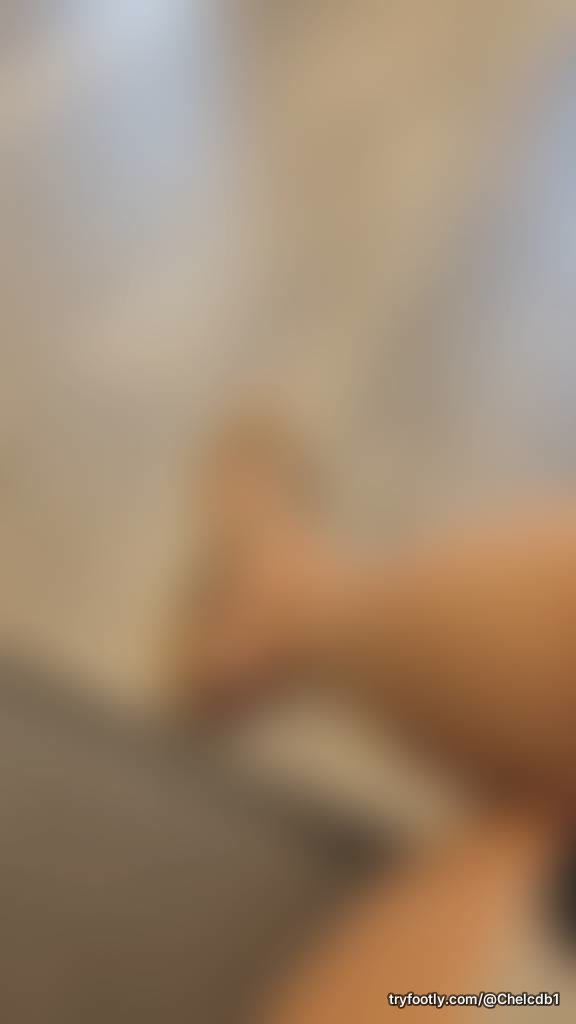 New small petite feet!