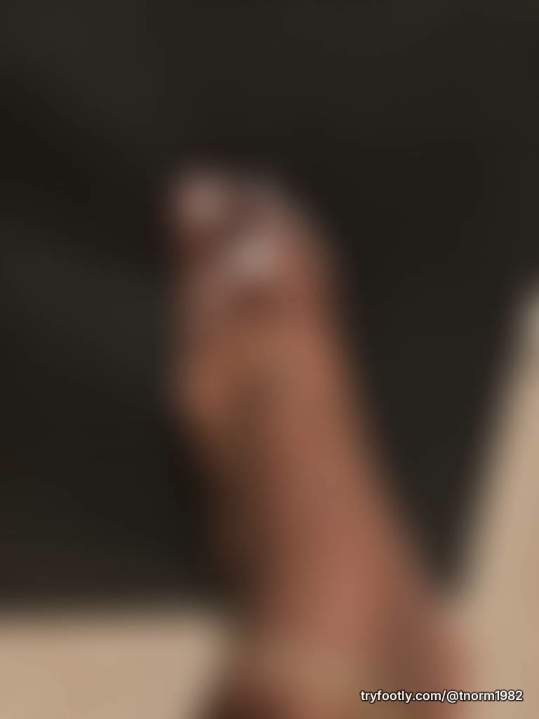 New here! Foot tattoo and arch 😘