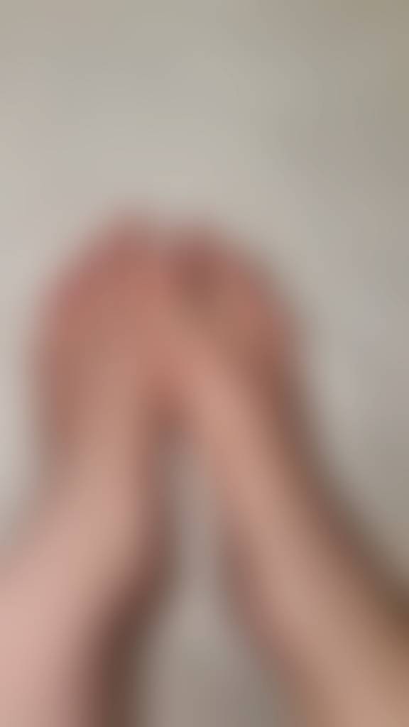 First upload, new to this , perfect pedi 💅 any requests let me know 🥰