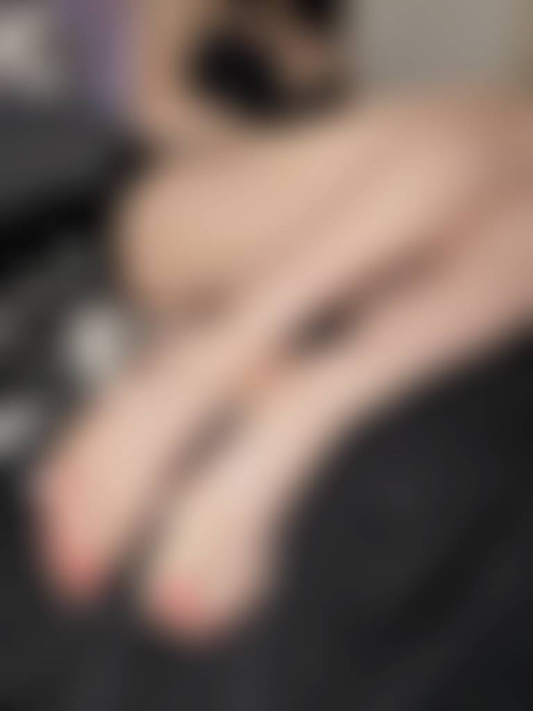 dm me 🤫👑