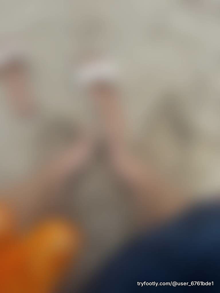 Went to the beach, my soles and toes got dirty!!! Cum see all the pics!