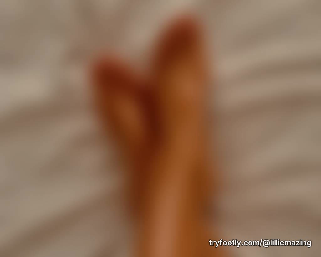 🫵🏽👣💲💗