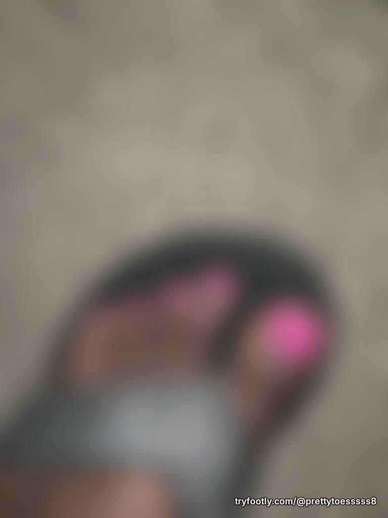 Would love for someone to come suck these...