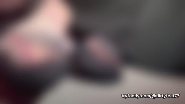 Wanna see me play with my feet?