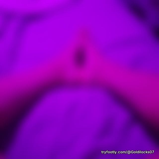 Feet and a little spicy video 🌶🐱