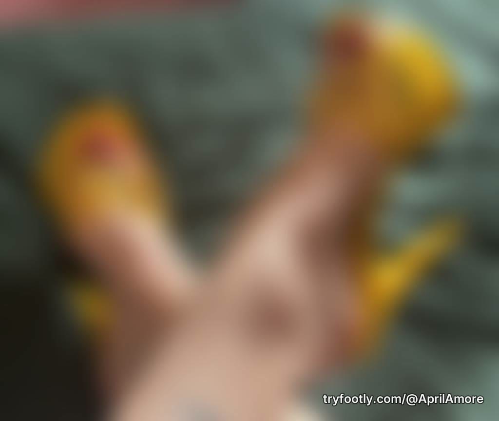 Mellow yellow.