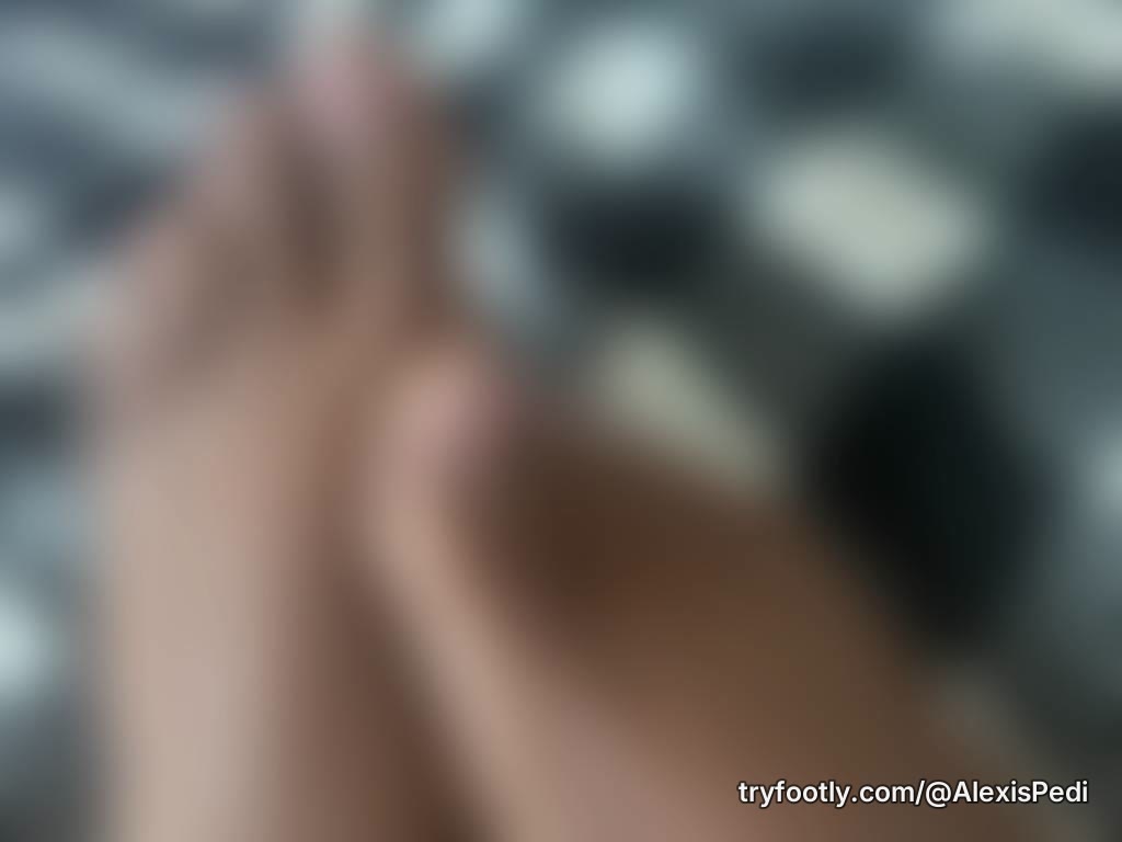 Hey my love! I would love to make your foot fantasies come true. No matter the request! ;