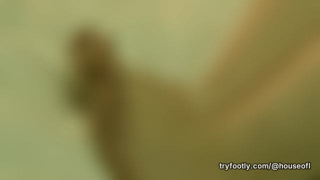 Voice clip Documenting the very serious art of relaxing