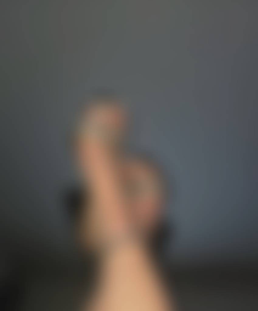 Tall soft feet in heels 👣🫦 https://onlyfeet.us.com/velvettoes77