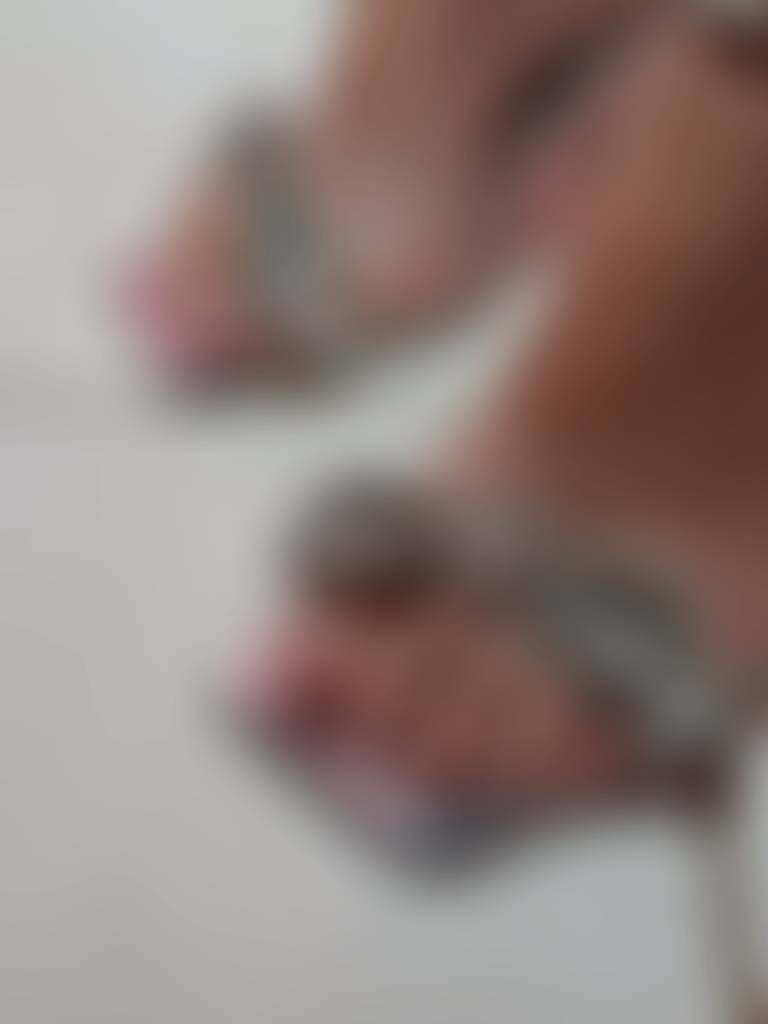 Me encantan los zapatos pero más si hacen ver a mis pies tan bonitos. Dime si te gustan y 