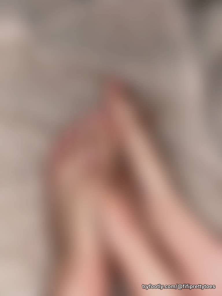 All oiled up this morning🦶🏻👀 video exclusive