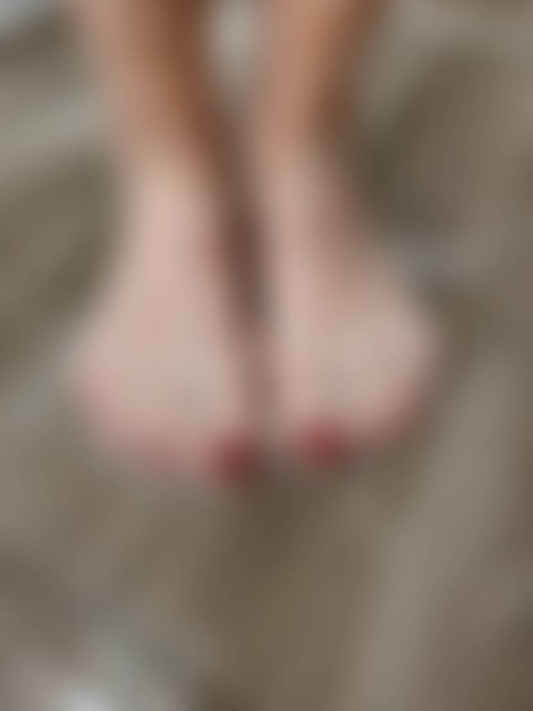 Every wet curve of my feet is yours to adore ✨