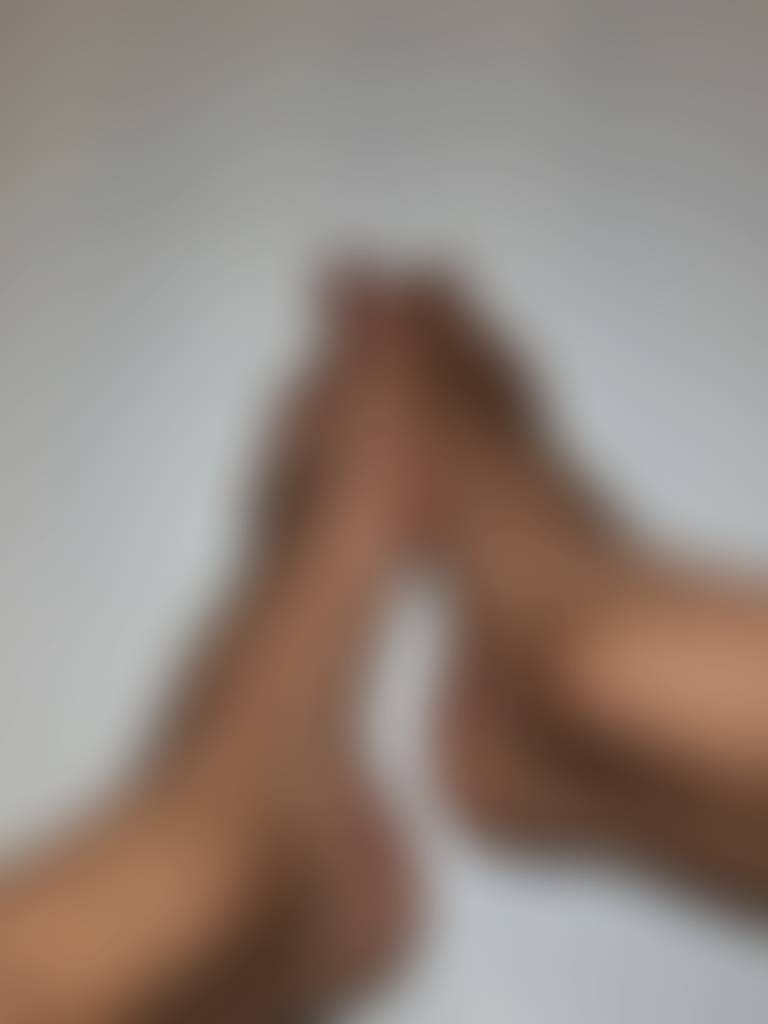 anyone dtf? (down to feet) x