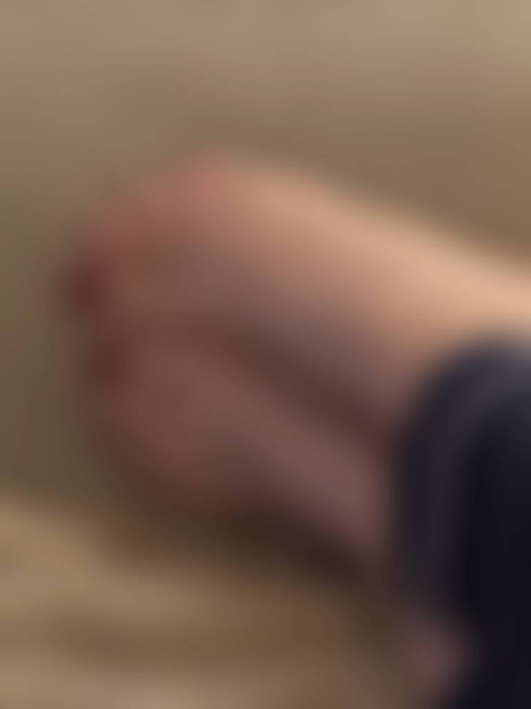 First post!! I’m so excited to be here! Check me out. Subscribe, DM me, request custom con