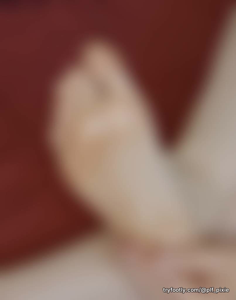 I made a video of me rubbing oil on my feet. Who wants to see?
