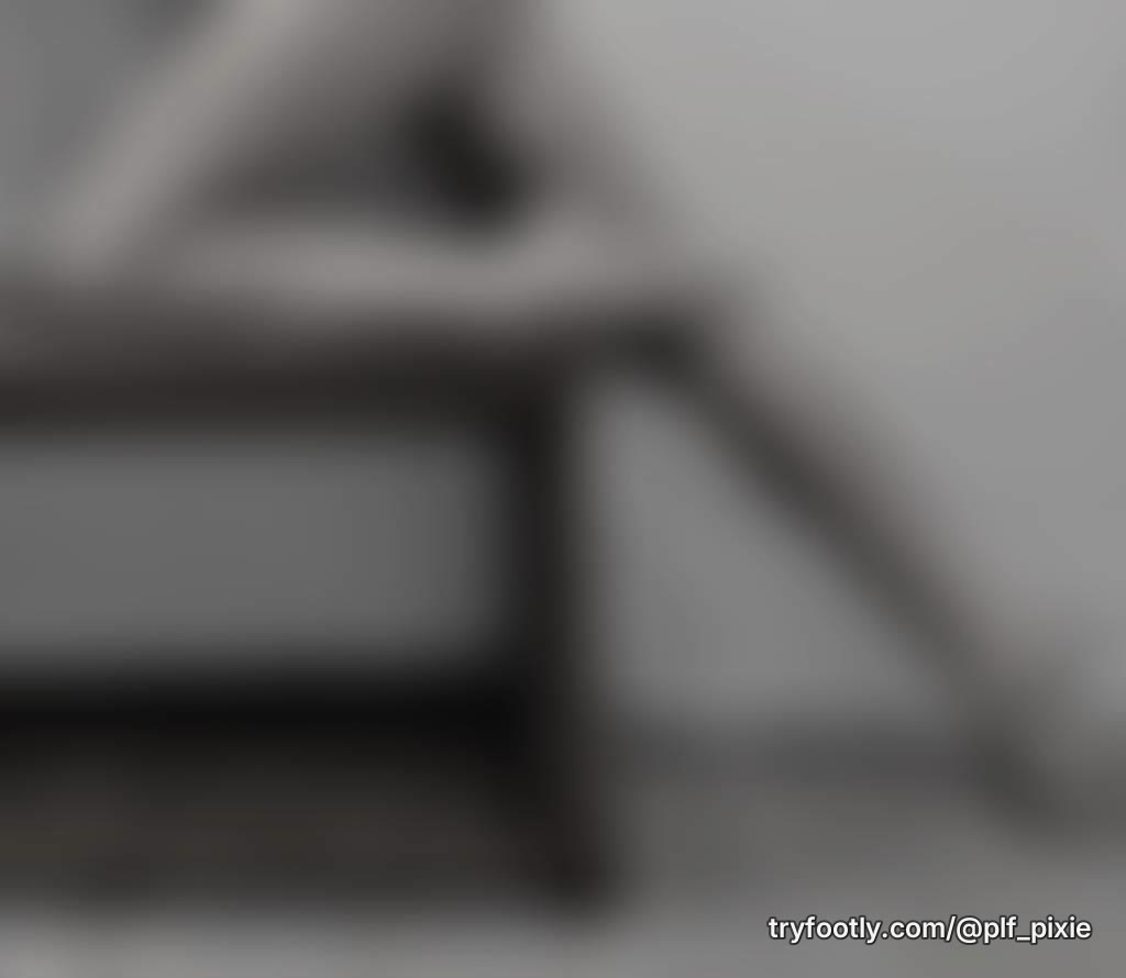 Pointed toes. Legs. Bent over. PS, I love to tease! 🥰