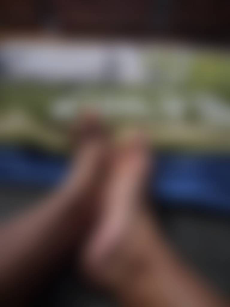 Hey Colts fans. Love my feet & DM me for more deets. Go Colts!