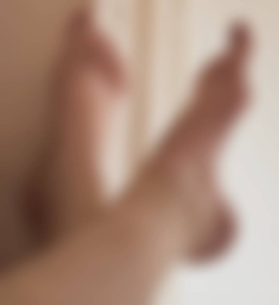 Giant feet, naked legs, relaxing on the sofa!