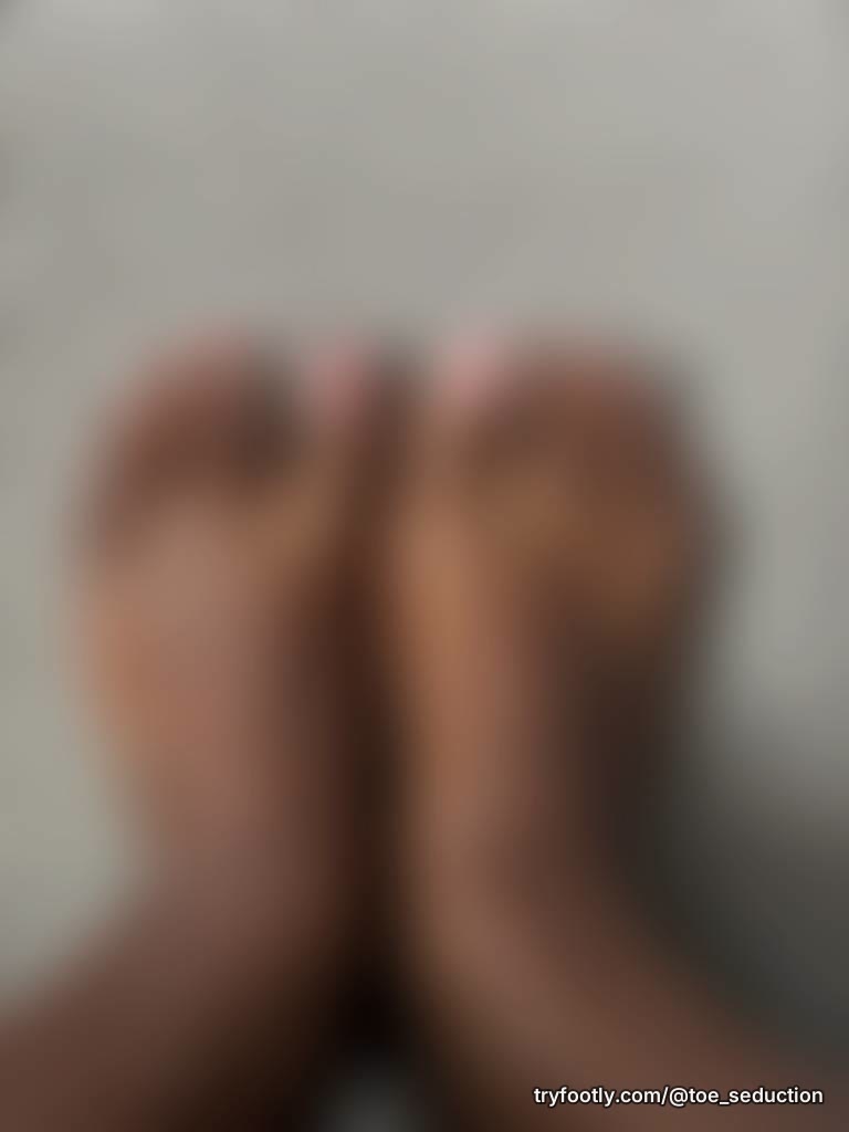 Hey y’all! Show these new toesies some love!! They are very excited to be here!