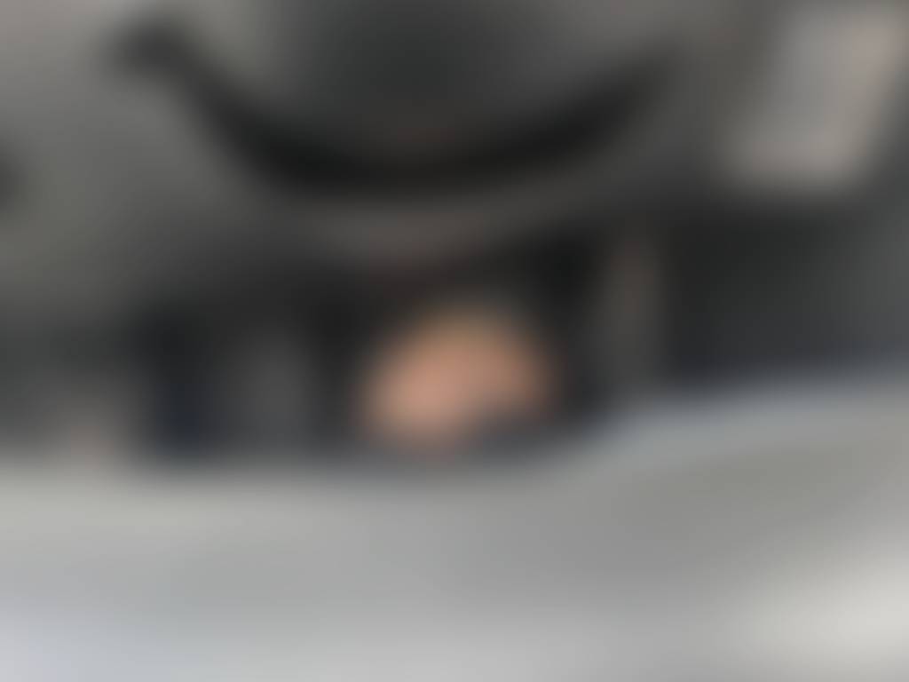 Peekaboo. I see you!!🫦