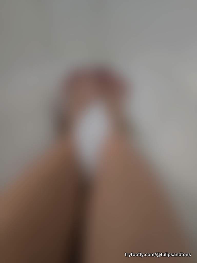 New here. Rate my feet. Give me feedback. Your thoughts?
