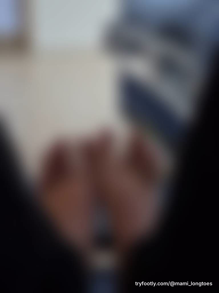 LONG TOES + BANGIN BODY - Need to pay my child's medical bills