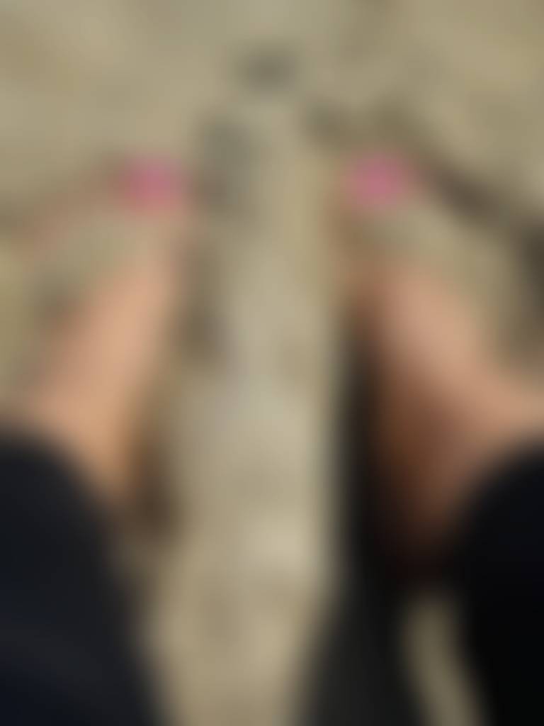 Sandy Toes, Dangerous intentions