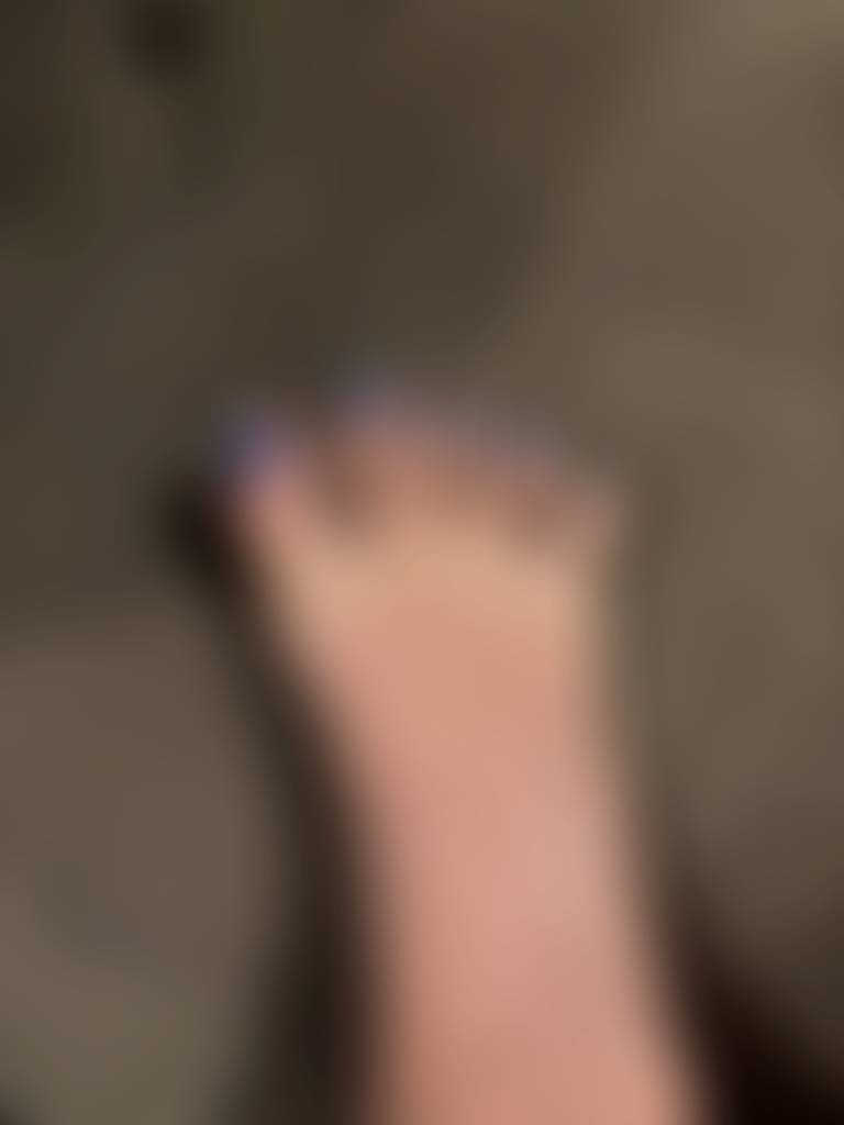 My toes need something to play with. πππ€