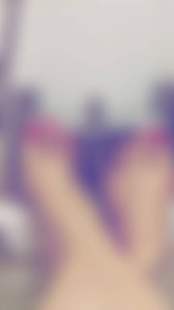 Nail day tomorrow 💅 😍 who wants to pick the new style ?