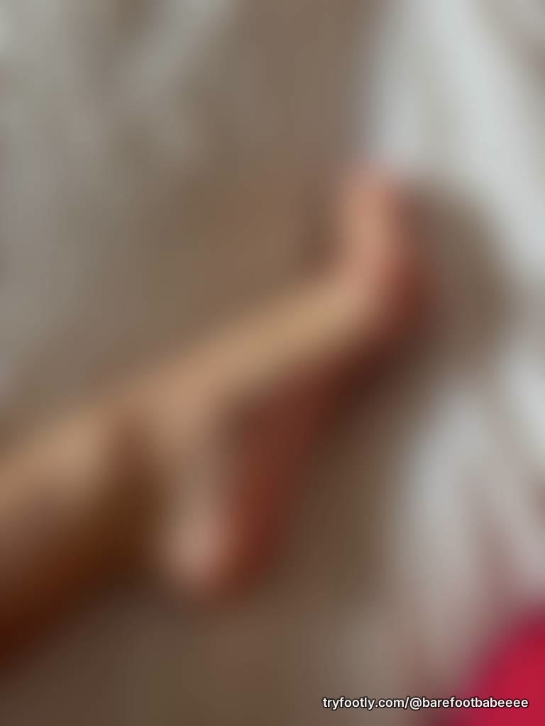 new to this, let me know what content you want 😜😜