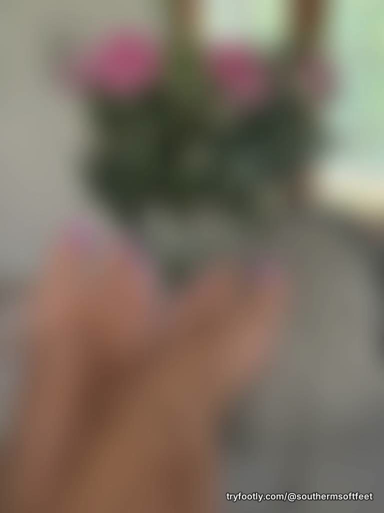 Stop and smell the roses!🥰