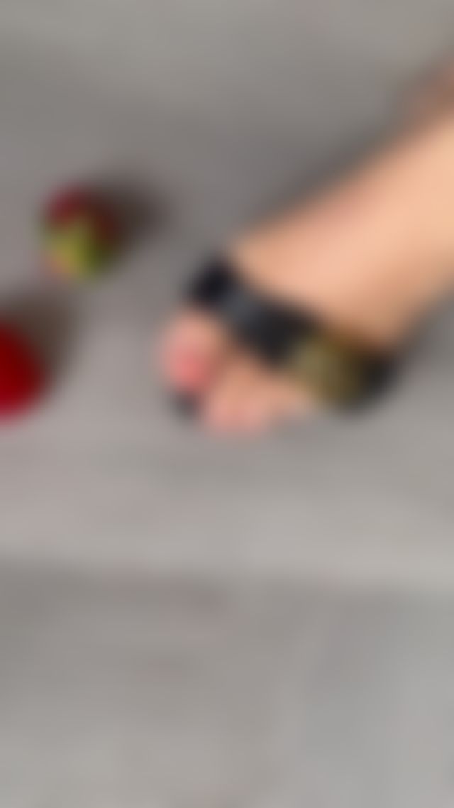 Custom vids stomping on you desired foods🍓💌