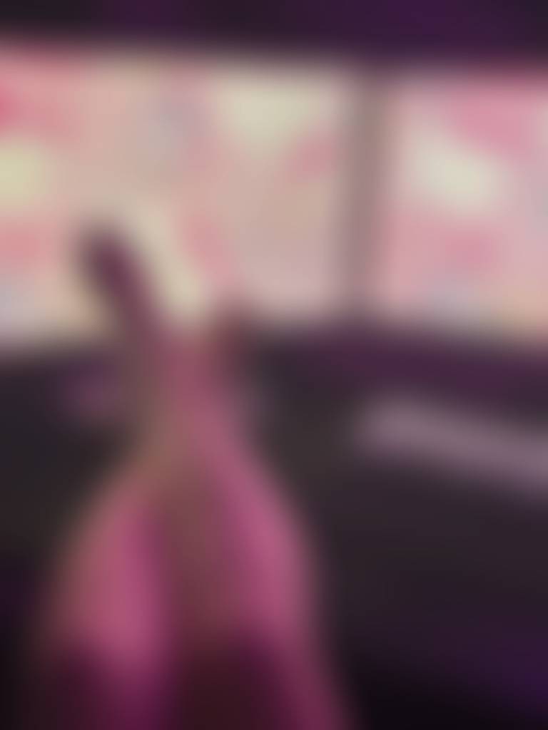 open to custom content send me a dm!!