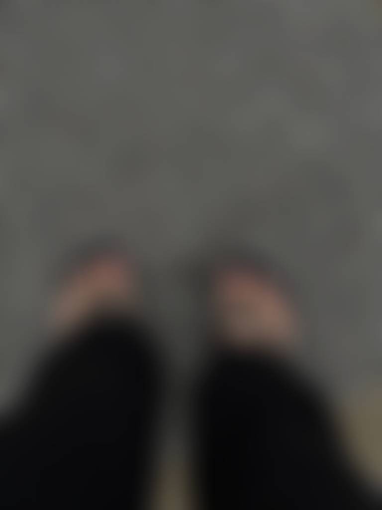 Warm weather = toes out 😚