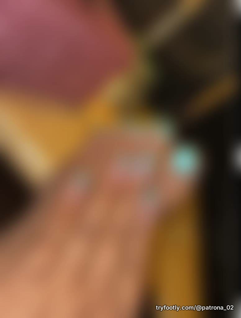 A matching set ! Nails and toes 💋