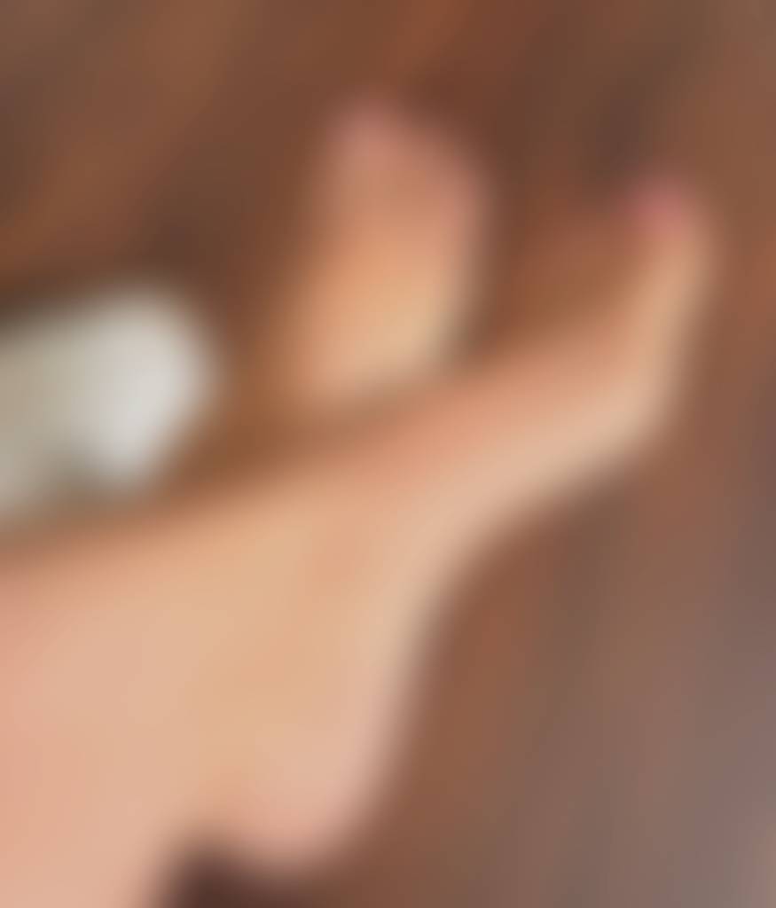 This will be my profile pic...once I can finally get one to upload. Slender pampered feet