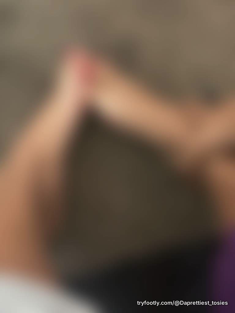 Who wants to see me take these toes to pound town👀👀 inbox me for exclusive content