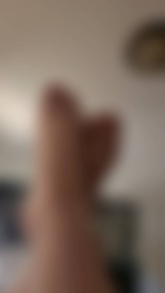 Freshly painted toes