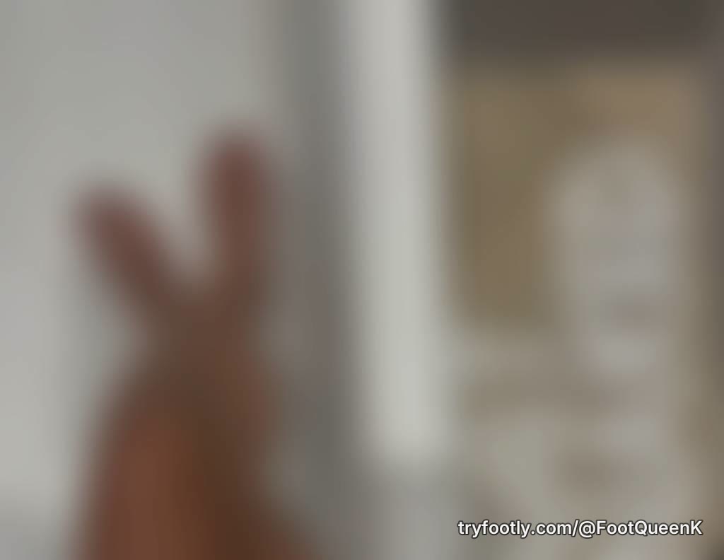 Fresh white toes, still soft from the shower… taking custom requests 💌