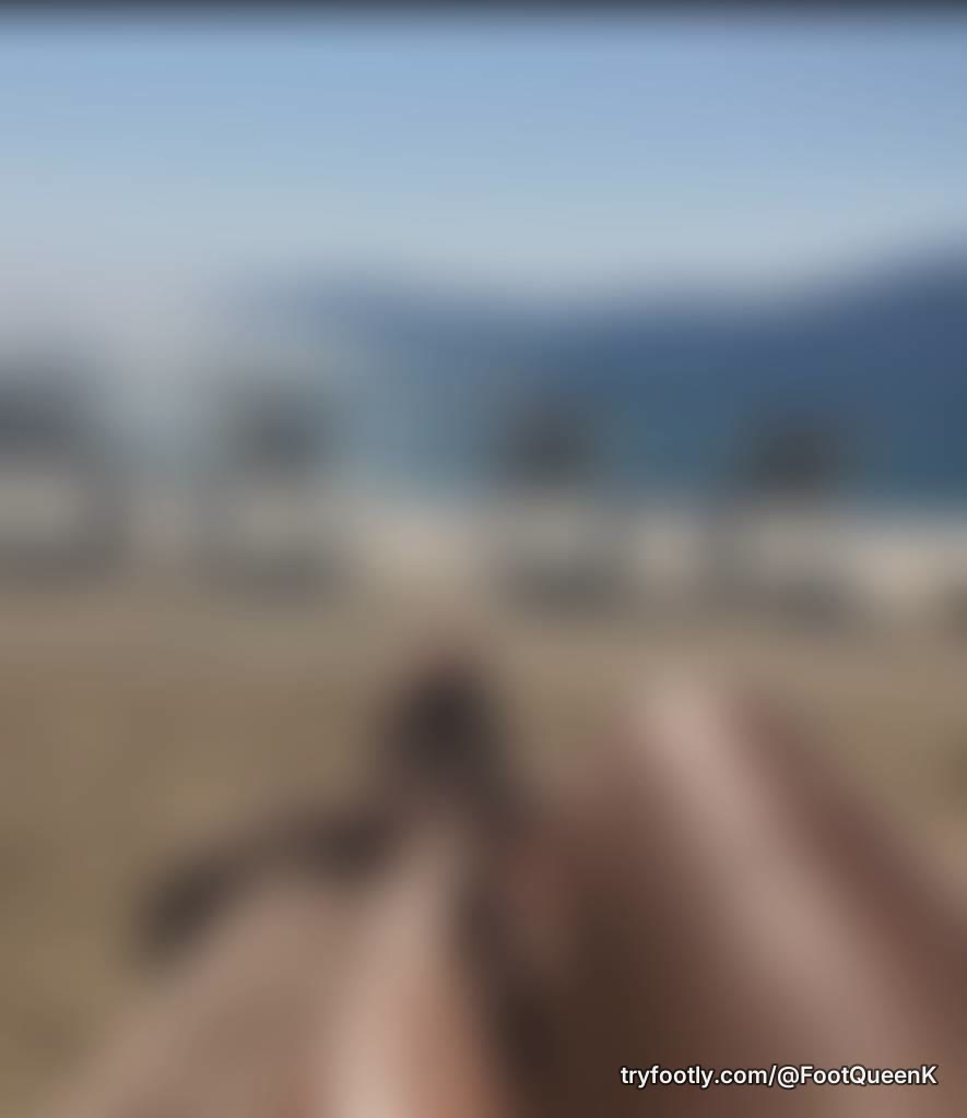 Beach vibes what content would you like 🧁