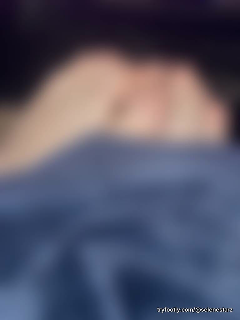 Do you sleep with your feet inside or outside of the blanket? 🤪 Someone needs to pick out 