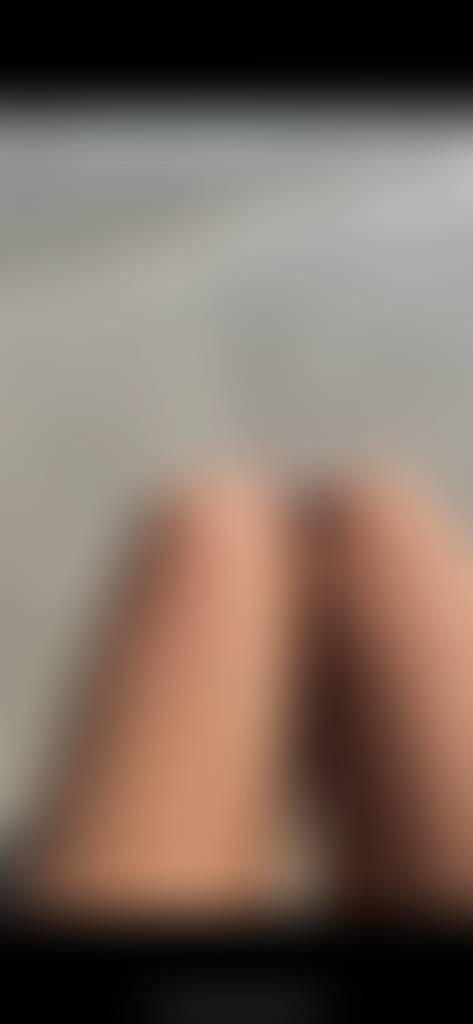 I love the feeling of the sand between my toes 😍