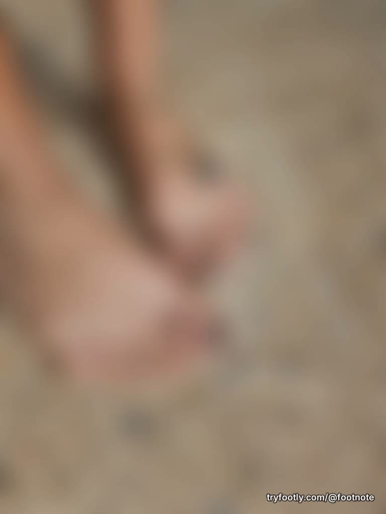 These toes need some fresh polish