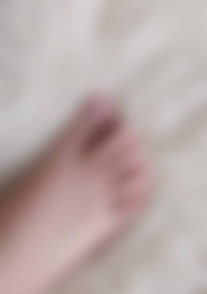 Soft, cute Lil Baby Feet with adorable squishy, round toes. Let's play! DMs always open 🩷 