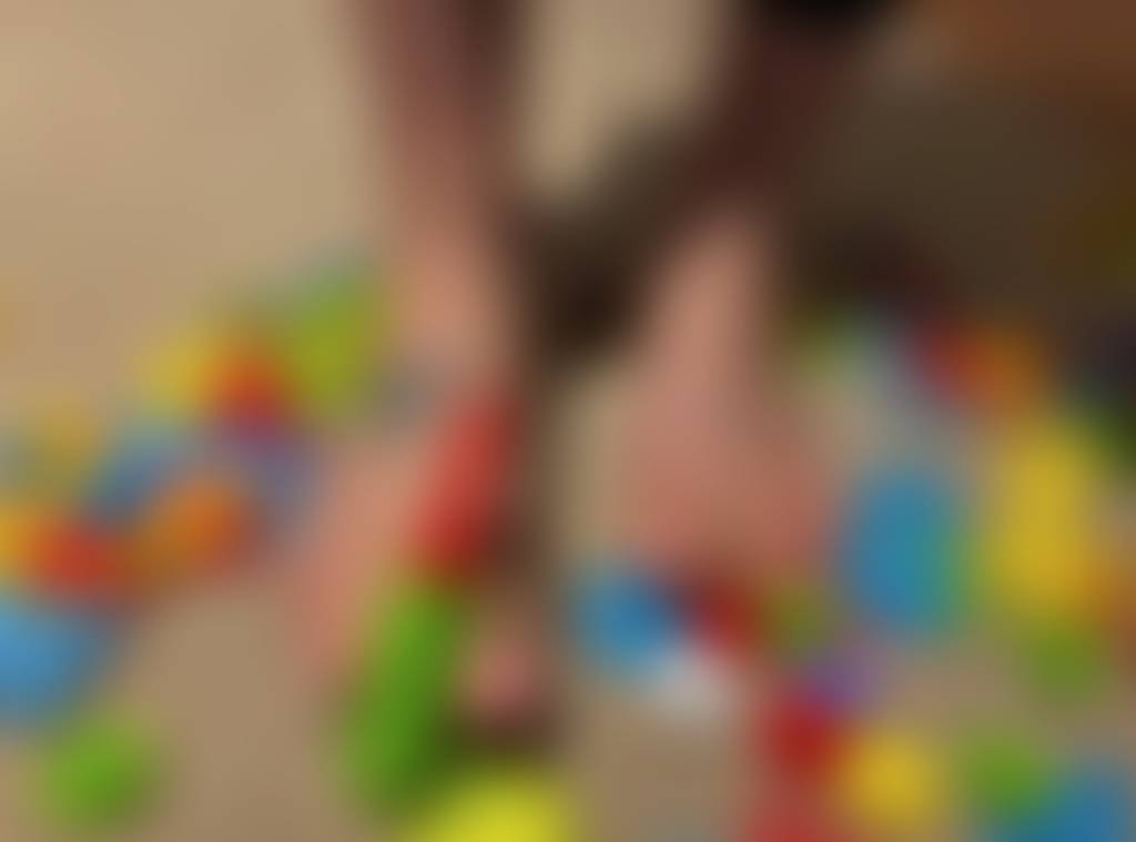 Who is ready to get screwed? 😉 DM for custom pics and videos xo