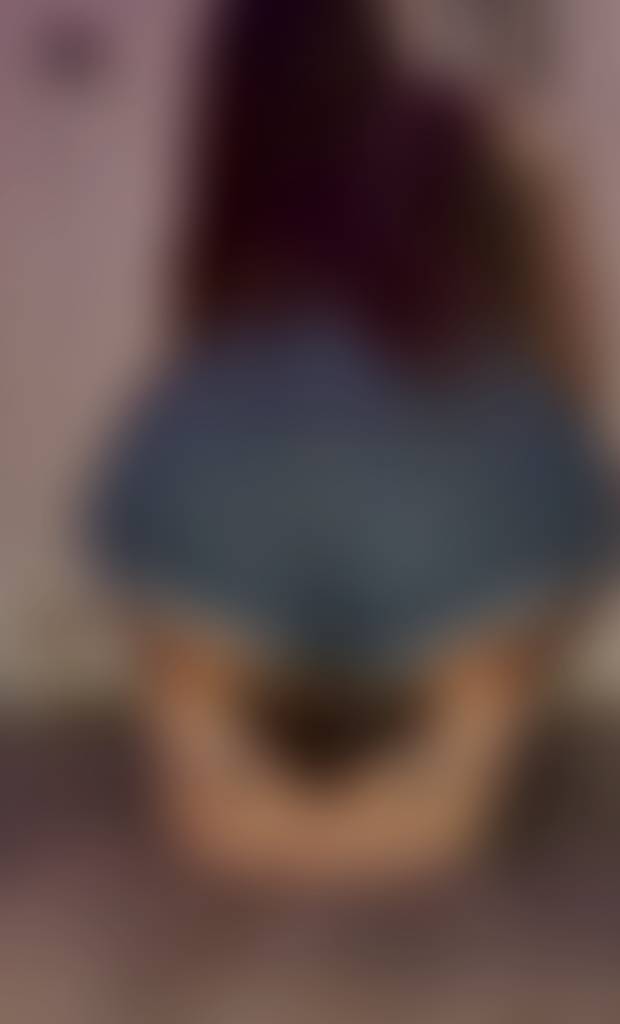 dark jean shorts.. fat ass.. wrinkly soles