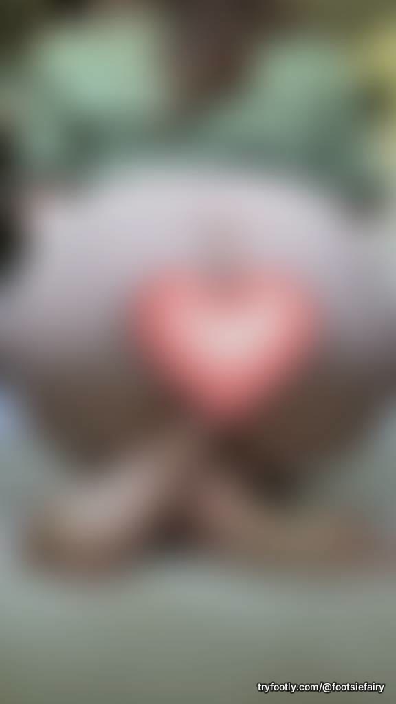 Dirty piggies for a dirty pic… subscribe to see without the heart