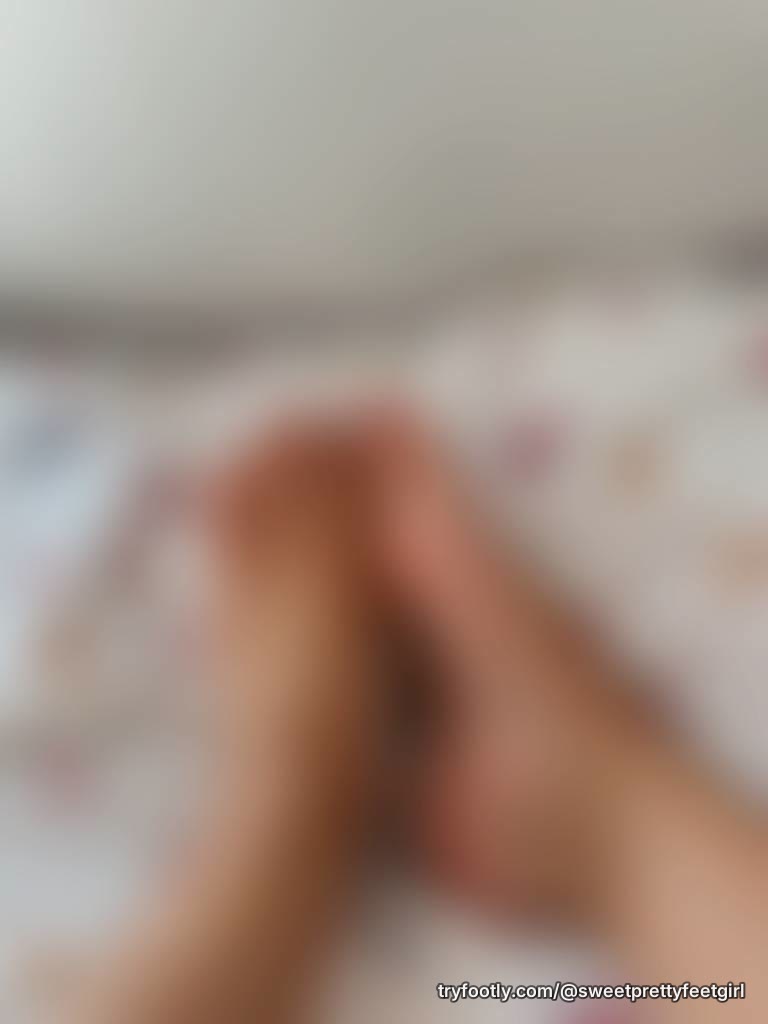 Chilling with my white pedicure and wrinkly soles after a long hard day ❤️ A few close ups